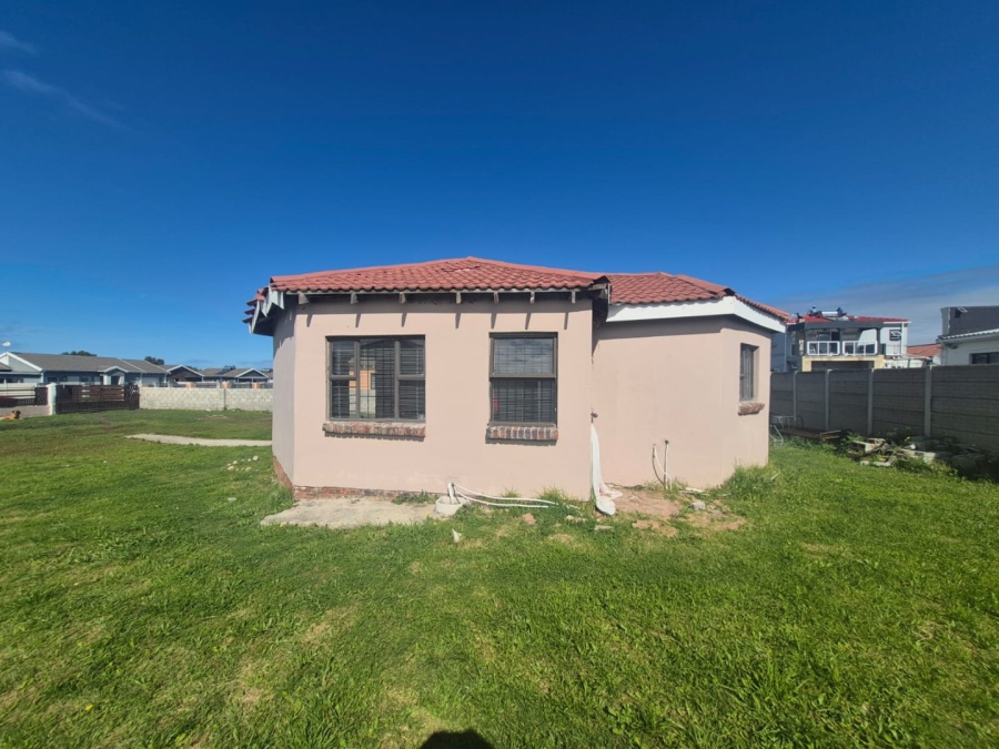 2 Bedroom Property for Sale in Fairview Eastern Cape